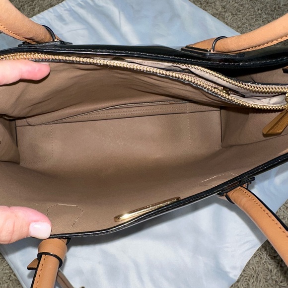 Michael Kors Medium Mercer Messenger Patent Leather Purse - Picture 13 of 16